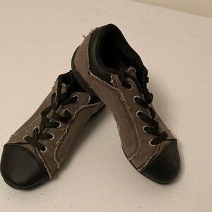 Revolution Gray and Black Hip Hop Shoes